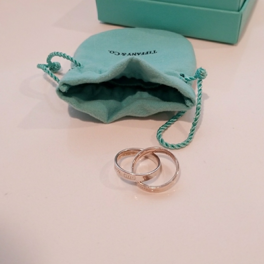 Gorgeous intertwined Tiffany's ring